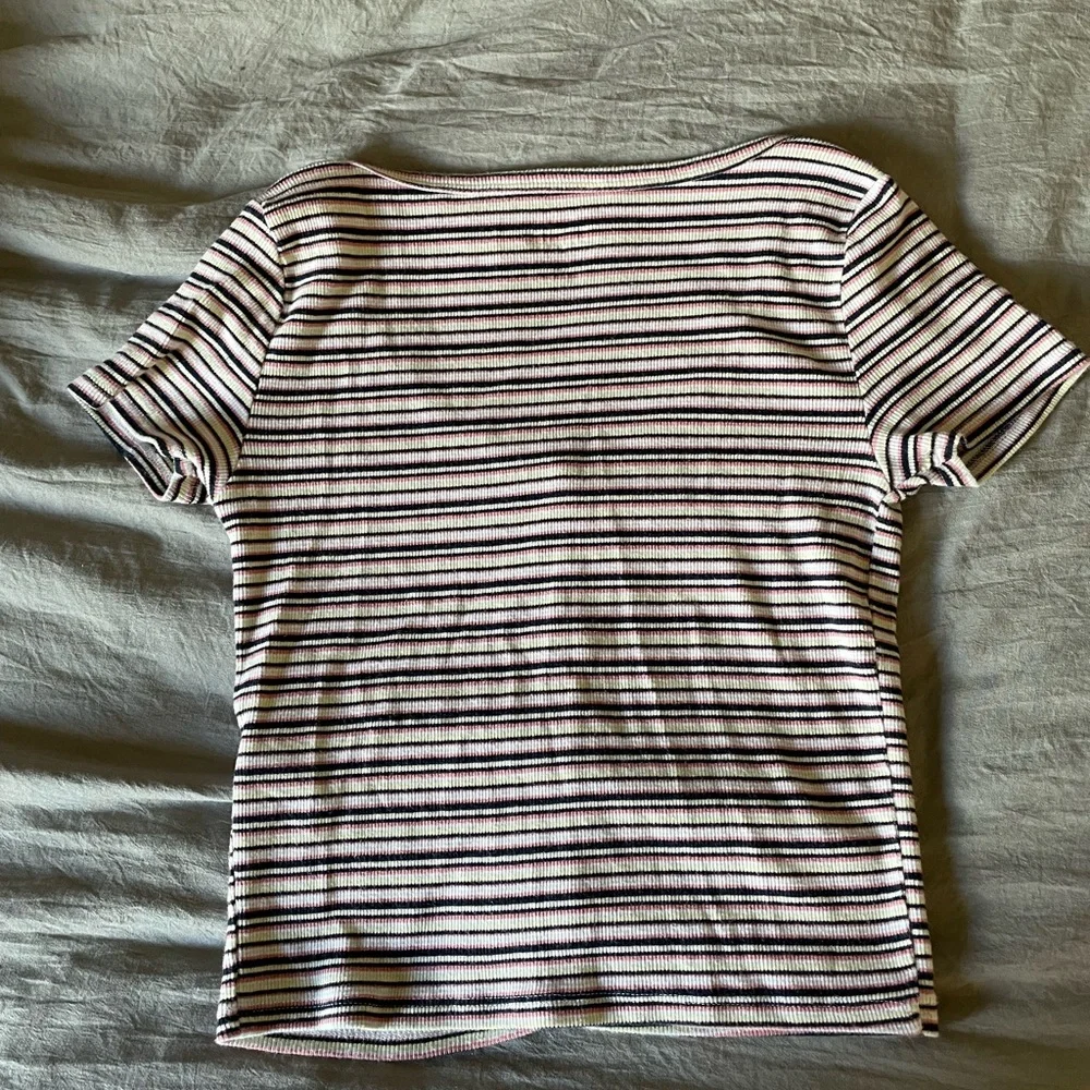 Button up tee - Picture 5 of 5